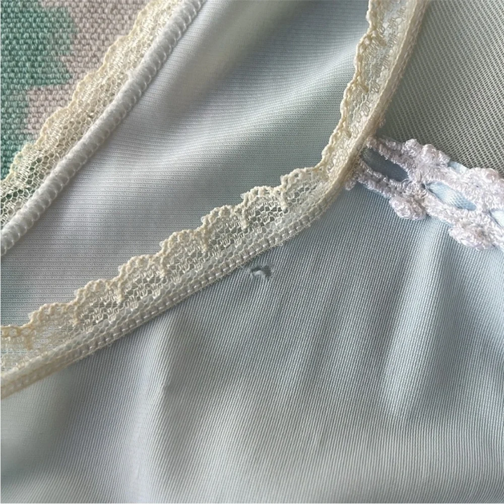 Vintage Vanity Fair Light Blue Nylon Lace Nightgown Robe Set M USA Made - Picture 15 of 15